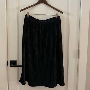 NWT World Market Black Velvet pleated skirt